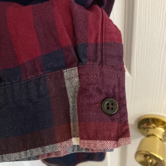 Guc Eddie Bauer womens 1/4 zip plaid shirt - Picture 3 of 3
